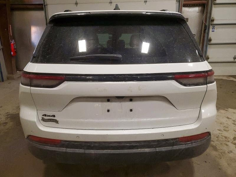 جيب كراند شيروكي 2024 بسعر 145$ ورقة ✅
وصلت عمان في المنطقة الحرة ✅
حادث كما موضح بالصور …

التييتيود بلاك توب فول فتحة السيارة .
5 راكب .
بانزين 6 سلندر 3600 .
دفع رباعي 4X4 .
كشن سائق كهربائي .
كشنات امامية تدفئة .
ستيرن تدفئة .
صندوك كهرباء .
ابواب بصمة .
تشغيل عن بعد .
شفتات ستيرن .
كشنات بلاك توب جلد وكنتارا .
ايرباك فقط بردة جهة يمنى .
خلال 4 ايام أسلمك ابغداد .

تدخل بكتاب شهداء معفي كمرك ورقم ✅ فقط ضيف 20$ ورقة نقل ورسوم حدود وتعقيب وضريبة واصل بغداد .

لدي كتاب شهداء سكن بغداد يباع معها ايظا لم ليس لديه .. ✅ سعرة 16$ ورقة .

145 $ ورقة سعرها بعمان .
20 $ نقل وتعقيب وضريبة واصل بغداد لمن لديه كتاب .
16 $ ورقة سعر الكتاب العندي لمن ليس لديه .

مكاني الاعظمية اتصل ***********
