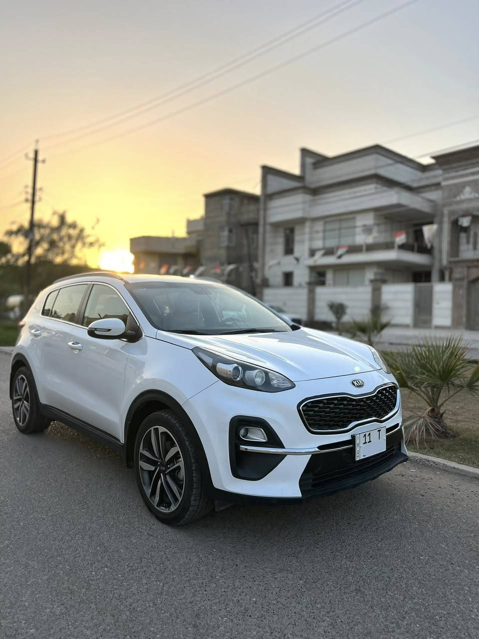 سلام عليكم
سبورتج موديل 2021 خليجي مكفوله من جميع النواحي ضربه صبغ بارد حتى الدعاميات مكفوله من صبغ السياره ماشيه فقط49 جديده  مواصفات بيسك انكفيشن رقم بغداد مشروع وطني 
مواصفات 
حساس امامي
حساس خلفي 
كامره اصلي دواره 
شاشه اصلي 
آريل زعنفه 
مود قياده وتحكمات
كشنات جلد + مخمل ومغلفات 
شاشه اعطال 
وبعد مواصفات بيسك

مكان بغداد 
السعر 205وبيها مجال ان شاءالله 
الاستفسار 
***********
