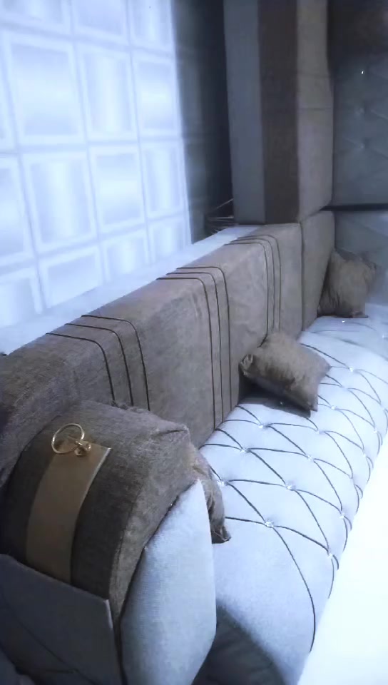 تخم تركي ع الفحص ١٠ مقاعد ب٤٠٠ ومجاله بسيط بالحقيقه يختلف كلش عن التصوير عنوانه شارع الوكفه القديمه قرب مطعم اربيل


**إذا كنت صاحب هذا الإعلان وتريد حذفه لأي سبب، رجاءا أرسل رسالة إلى الدعم الفني**