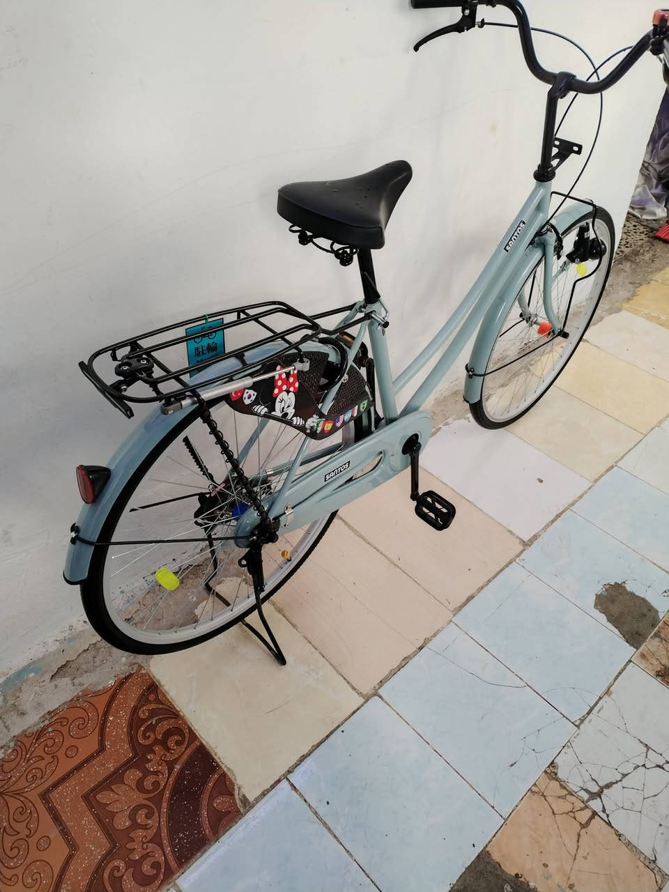 سلام عليكم باسكل للبيع فول نضافه سالي 8 ايام من نزلته من كرار ابو النقش شخط ما بي شركة سانتوس لون مميز سبنتي مكان كوفه يم جامع الحسان الشراي خاص او نتصال عل رقم ***********
