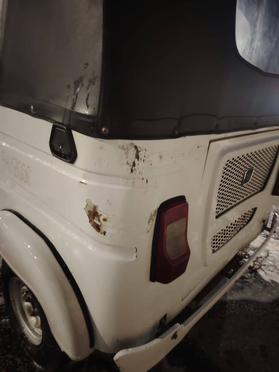 السلام عليكم تيك تيك 22 شهر 12. اوراق سحب مكاني بصره تكتك شوف العين بس يم الاسطاب بيها معجون فقط باقي مكفوله من الصبغ والمعجون حداديه خير من الله مكينه مدل بيها بس والفات تكتك نضيفه كلش سعر 4500وبيها مجال متواجد وتساب ***********
