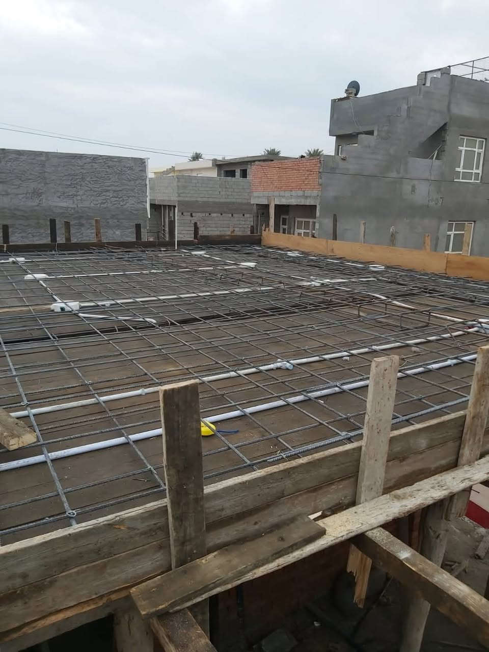 السلام عليكم إلى أهلنا في ناحية كنعان يعلن مكتب الارتقاء الهندسي في الناحية عن بناء الدور السكنية  والمباني بنظام القسط والنقد يوجد لدينا كادر هندسي متخصص في كافه مراحل البناء للاستفسار التواصل على رقم ***********
عنوان المكتب ناحية كنعان
