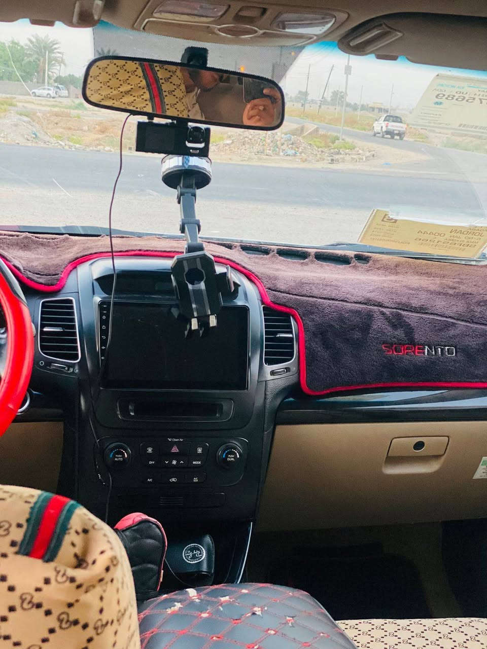 سورنتو ١٣ شكل ال15 السيارة خليجي رقم جديد أربيل السنويه ل٢٨
٦سلندر  
داخل جلد بيجي سيارة فقط بنيد ودعاميه تبديل
كير مكفول مكينة 
 وعلى الفحص
تبريد ثلج 
 بصمه تشغيل بصمه ابواب
‏‎‏‎حساسات امامي خلفي
‏‎‏‎كاميرا خلفية.
‏‎‏‎فتحه سقف (بانورما سلايد) . 
‏‎‏‎تبريد ٣ قطع.
‏‎‏‎٧ راكب .
‏‎لد خارجي 
‏‎يدات نيكل 
‏‎اناره داخليه بلاديه
أشارة ترحيب مع علامة السورنتو بلدواسة 
اشاير بلمري 
مري كهرباء 
 نظام ايكو

حاكية بلوتوث 
السعر 1٦٥ ورقة وبيه مجال
مكاني بغداد للتواصل الاتصال على الرقم 
‏ ‭***********
