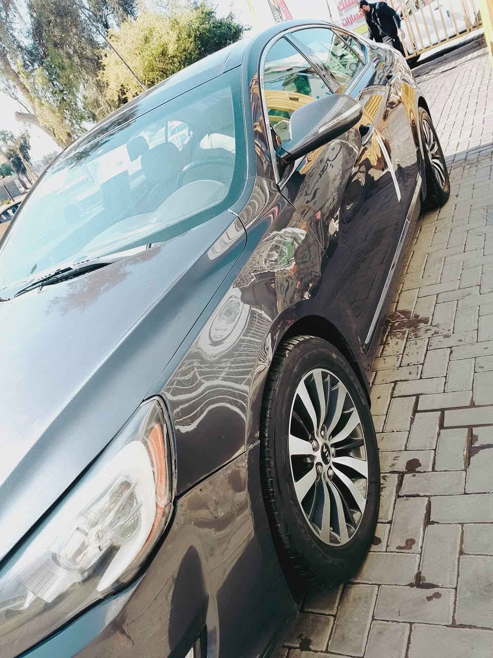 ....السلام عليكم
......كيا كادنزا ٢٠١٣وارد خليجي شركة عامه فول مواصفات اعلى فئة رقم بغداد السيارة بيها مكانات صبغ اثر طخطخات بدون حادث قوي السيارة جاهزة مابيها نقص مكان بغداد البلديات ***********...
مكلف بل نشر تدلل على رقم
