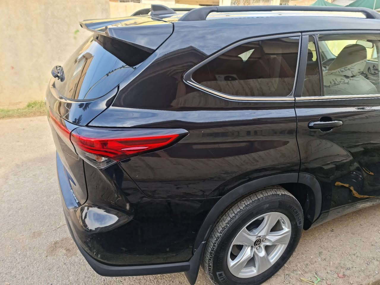 تويوتا هايلاندر 2022
بدون حادث 
بدون تبديل أي قطعة
رقم أربيل
ماشيى 250 ألف
محرك 3500
 V6 2GR-FE سعة 3.5 لتر محرك
6 سرعات
السعر 334
قابل للتفاوض 
***********
