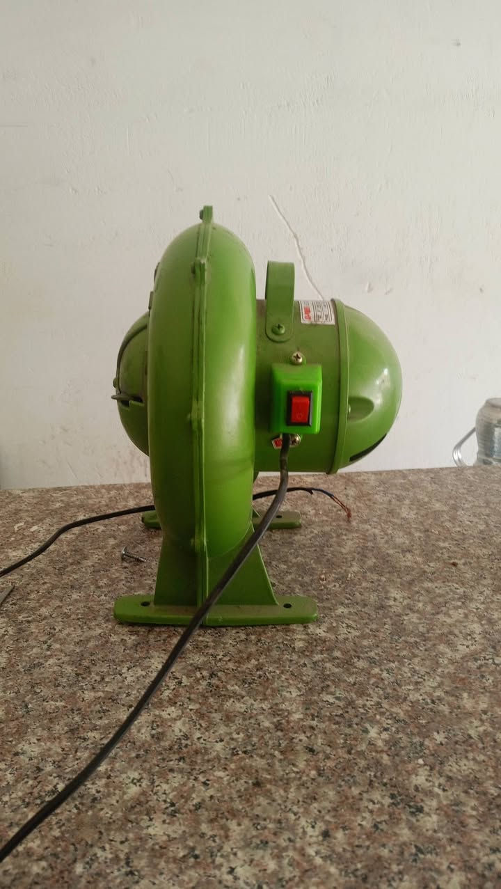 يالله غراض كباب لبيع شاويه بيهه سحبه وجهازه ومطور هوه ومثرمه مال لحم جهازت وشياش كباب رقمي  *********** مكاني ناصريه مركز
