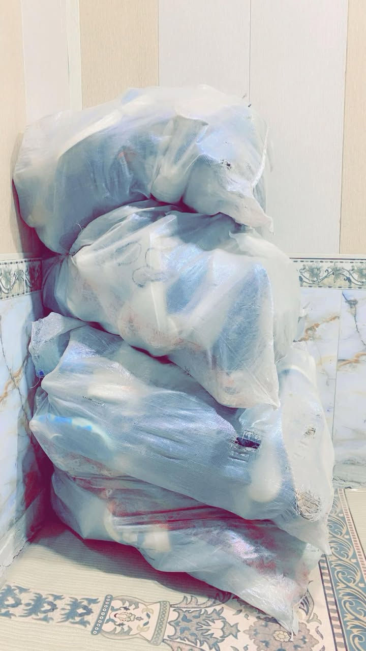 سلام وعليكم حبايب احذيه ترانشوز وبيهم مال طوبه ستد. للبيع شلايف  4كله باله أوربي. بيع مستعجل لين ماعندي مكان وريد اييهم شلع  شخص عله باب الله يجي وبخدمته ل عنوان بصره كرمت علي ***********
