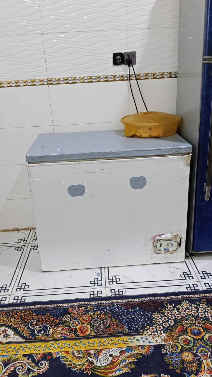 غراض للبيع مكان الجزيره الفيروزيه
***********
