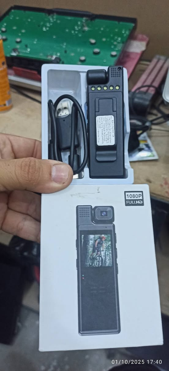 سلام عليكم كامرة بهذا الشكل ما اعرف ببهن السعر 20مع التوصيل


**إذا كنت صاحب هذا الإعلان وتريد حذفه لأي سبب، رجاءا أرسل رسالة إلى الدعم الفني**