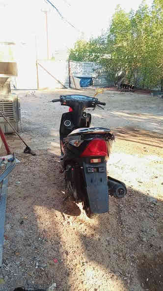 ثعلب جيتي كامله لا تنقيص ولا تبخير شلعه ومعدل خير من الله اكسل كله نضيف زوج تايرات دبلات كله ع ايدي  نقصها راجز سلف بس سعر  500 او بيها مجال بسيط حك الجيه مكاني بغداد حي الجهاد رقم ***********
