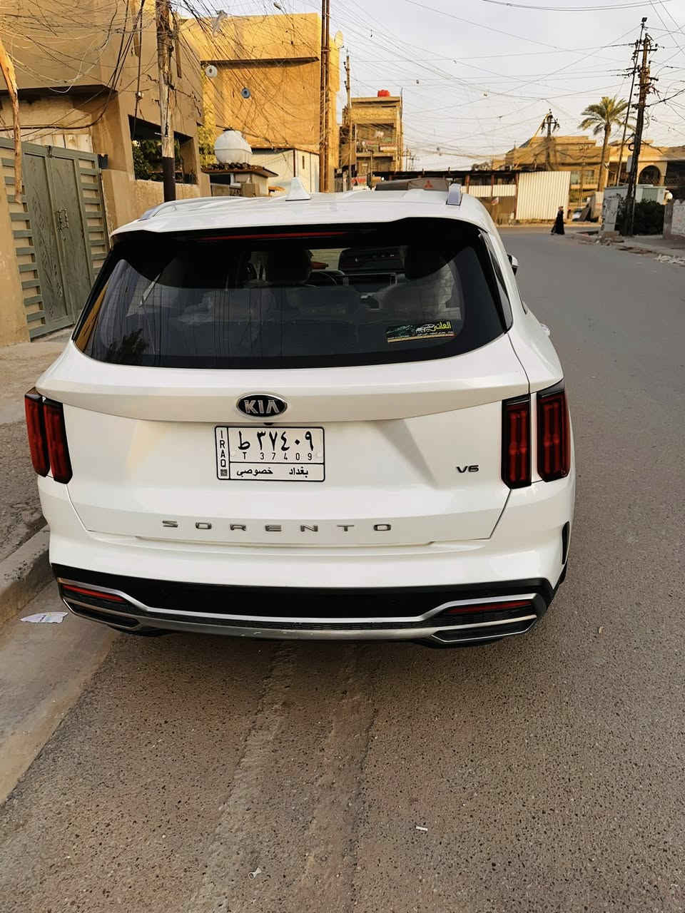 السلام عليكم
كيا سورنتو موديل2021 خليجي بوضع الوكالة
السيارة ماشيه 36 الف كيلو متر حقيقي
السيارة خليجية جديدة لوك بيها فقط بارد كد شبر بلباب الخلفي والسيارة مكفولة كفاله عامة كير ومحرك وبعدها 
السعر 272 وبيها مجال جدا بسيط  

الرقم ***********
