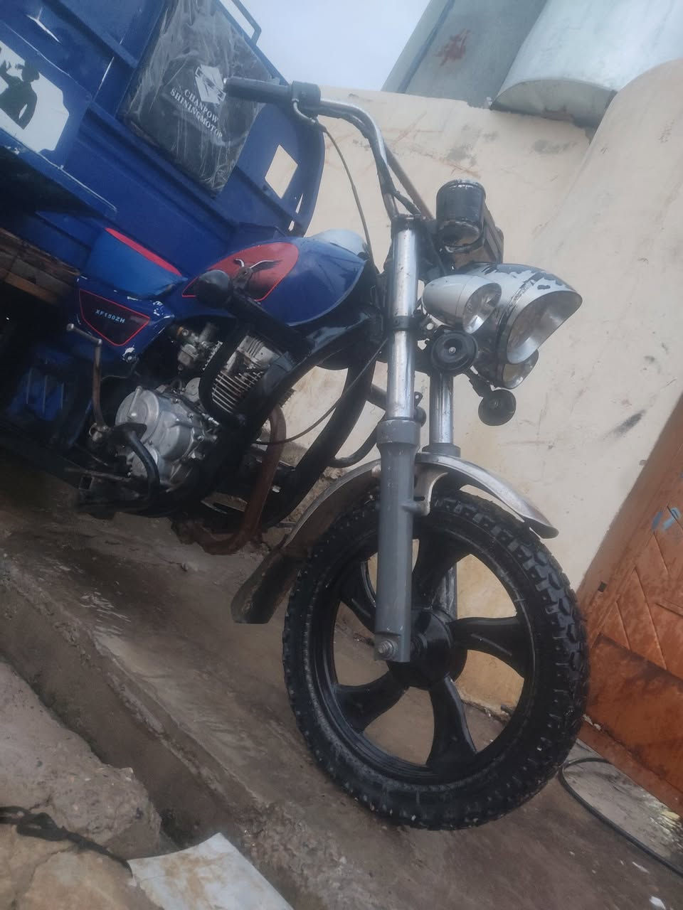 ستوتة للبيع موديل 16 محرك 21 شرط نارر 🔥 وايرمنية كلو شغال شرط سلف لايتات بك لايتات كلو شغال ستوتة ركبة شرط بي منفيس ستوتة كدام العين السعر 775 وبيها مجال شراي خاص موجود


**إذا كنت صاحب هذا الإعلان وتريد حذفه لأي سبب، رجاءا أرسل رسالة إلى الدعم الفني**