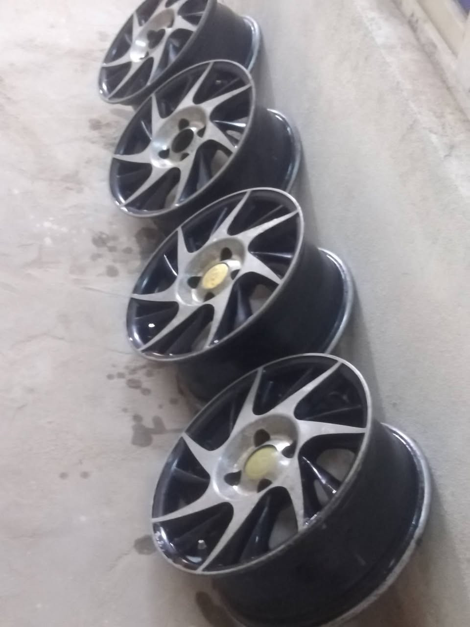 السلام عليكم ويل كب حجم 14 للبيع 175 الشطرة ***********
