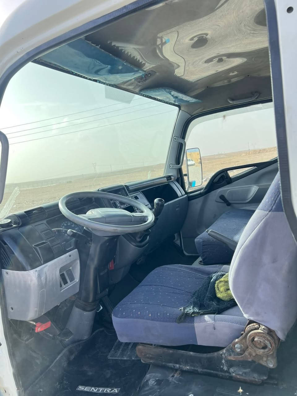 السلام عليكم للبيع كنتر موديل 2011 رقم اربيل بسمي تحويل مباشر
كرين سوبر زت 3سلايتات طنين و 500 كير اكسل خير من الله مكينه بيها تبخير تخم تاير ويل 17 ونص بيها طخه بل باب اليسره  جوه لايت ابيع كرين وابيع شاصي مكان الأنبار حديثه سعره175 وبي مجال لشراي ‏‏***********‏
