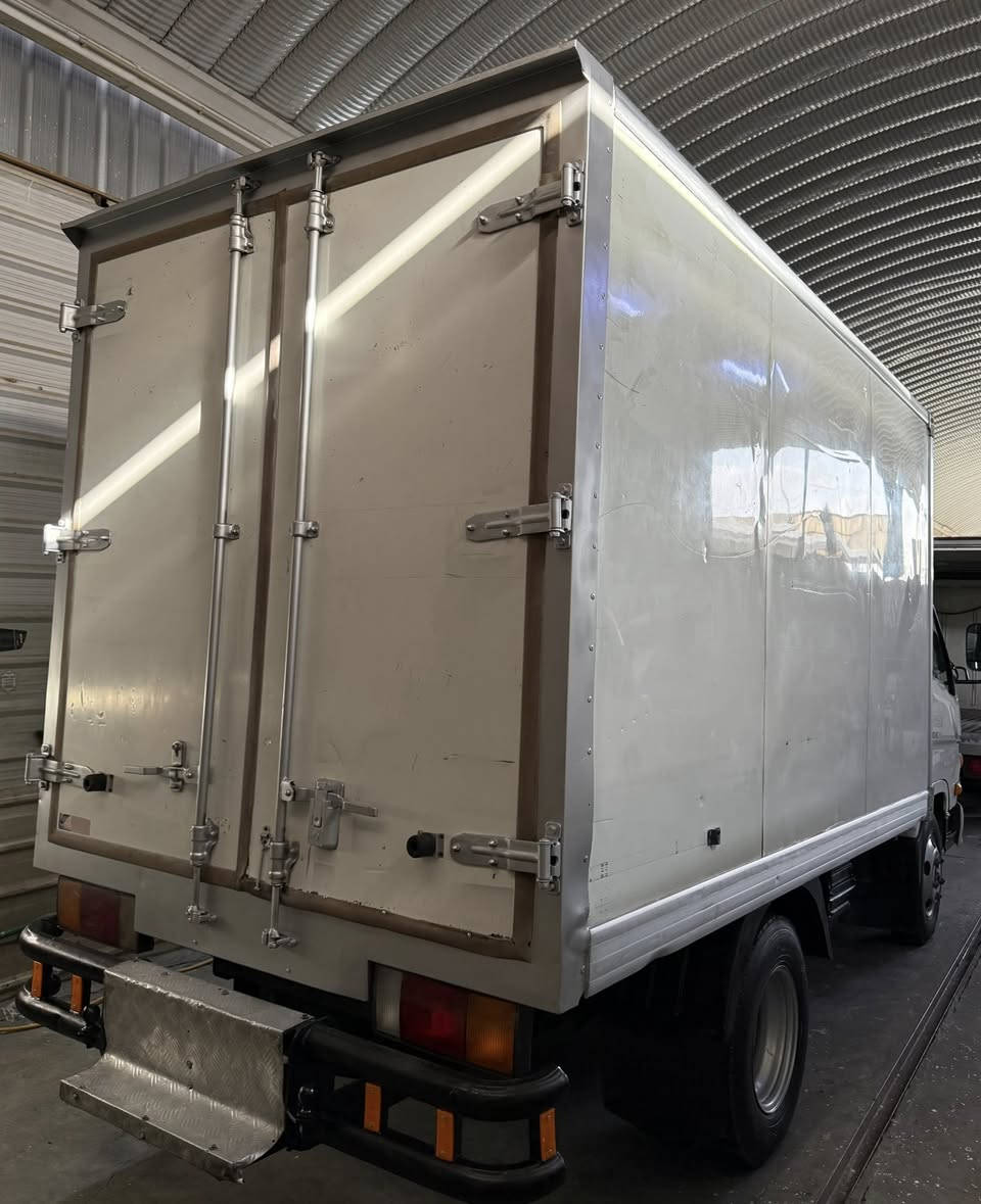 السلام عليكم كنتر هونداي 2011
رقم بغداد سياره تبريد تجميد 💯
تبريد امامي خلفي شغال 👌💯
سياره جاهزه بدون نواقص 
العنوان بغداد الاستفسار 
***********
