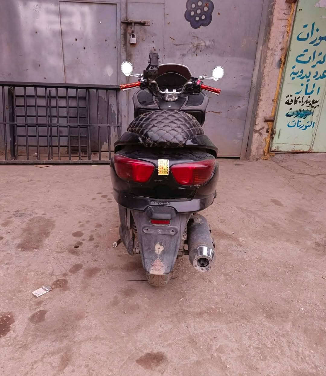 السلام عليكم
للبيغ فورزه 08 دراجه جاهزه تراي وين متريد 
700 وبيها مجال قليل
عنوان كربلاء طويريج للاستفسار ***********
