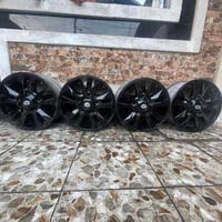 شباب من رخصة الادمن آلورد للبيع  طخم ويل كب لاندكروز خمس براغي لون اسو...