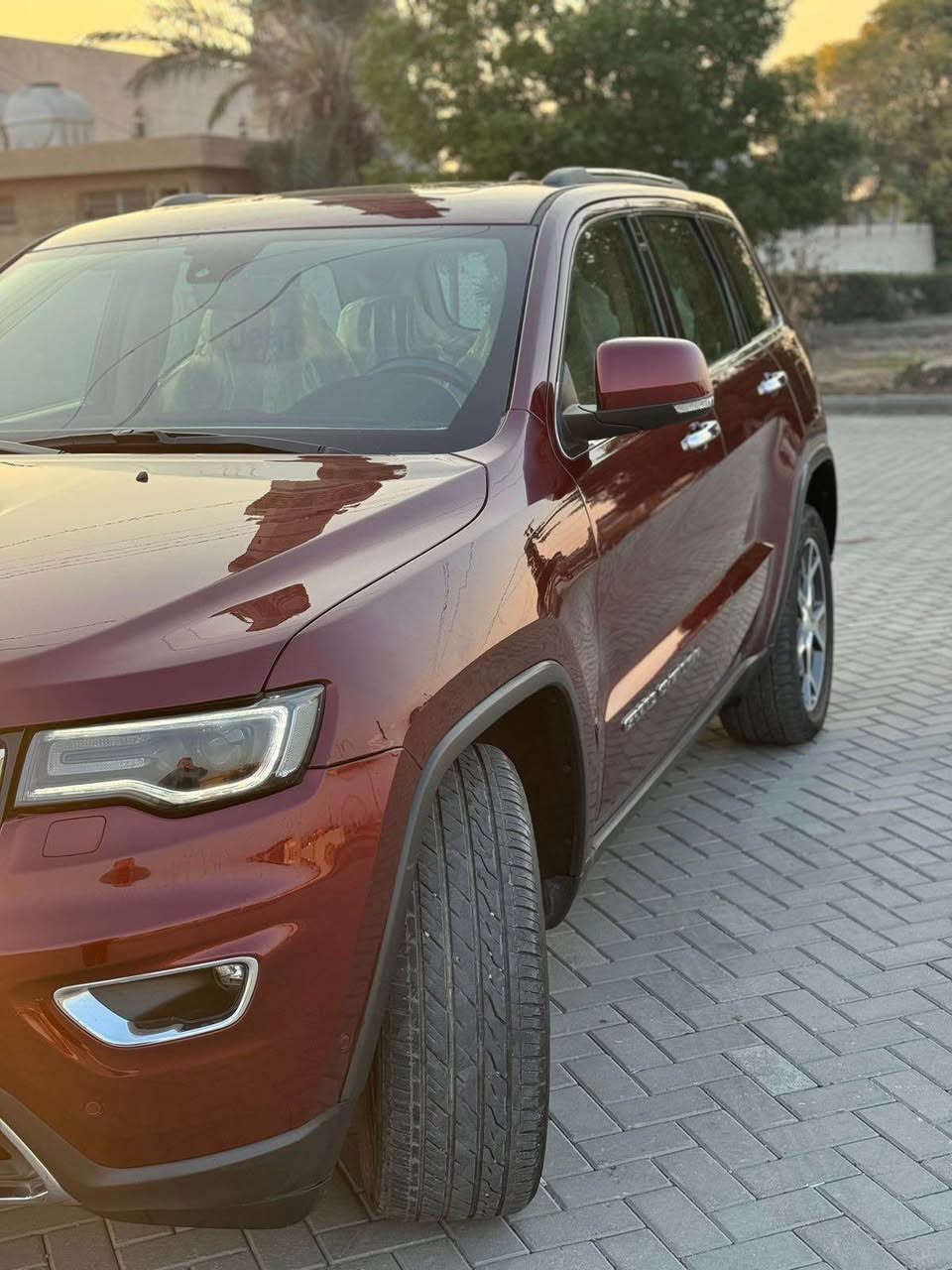 جيب كراند شيروكي خليجي لمتد فور ويل 2019 رقم بغداد فول مواصفات بونوراما كشنات جلد كهرباء نظام الانطفاء ذاتي حساسات امامي خلفي تدفئة بالستيرن شفتات بالستيرن شاشات عدد3 نقطة عمياء ستيرن كهرباء مودات قيادة ايكو سبورت بيها فقط بارد بالجاملغ الامامي الايسر وبيها شخط بسيط بالجاملغ الايمن الخلفي بدون اي صبغ كير ومحرك مكفولات ماشيه 85 ألف كيلو متر 
للاستفسار الاتصال *********** بغداد, العراق
