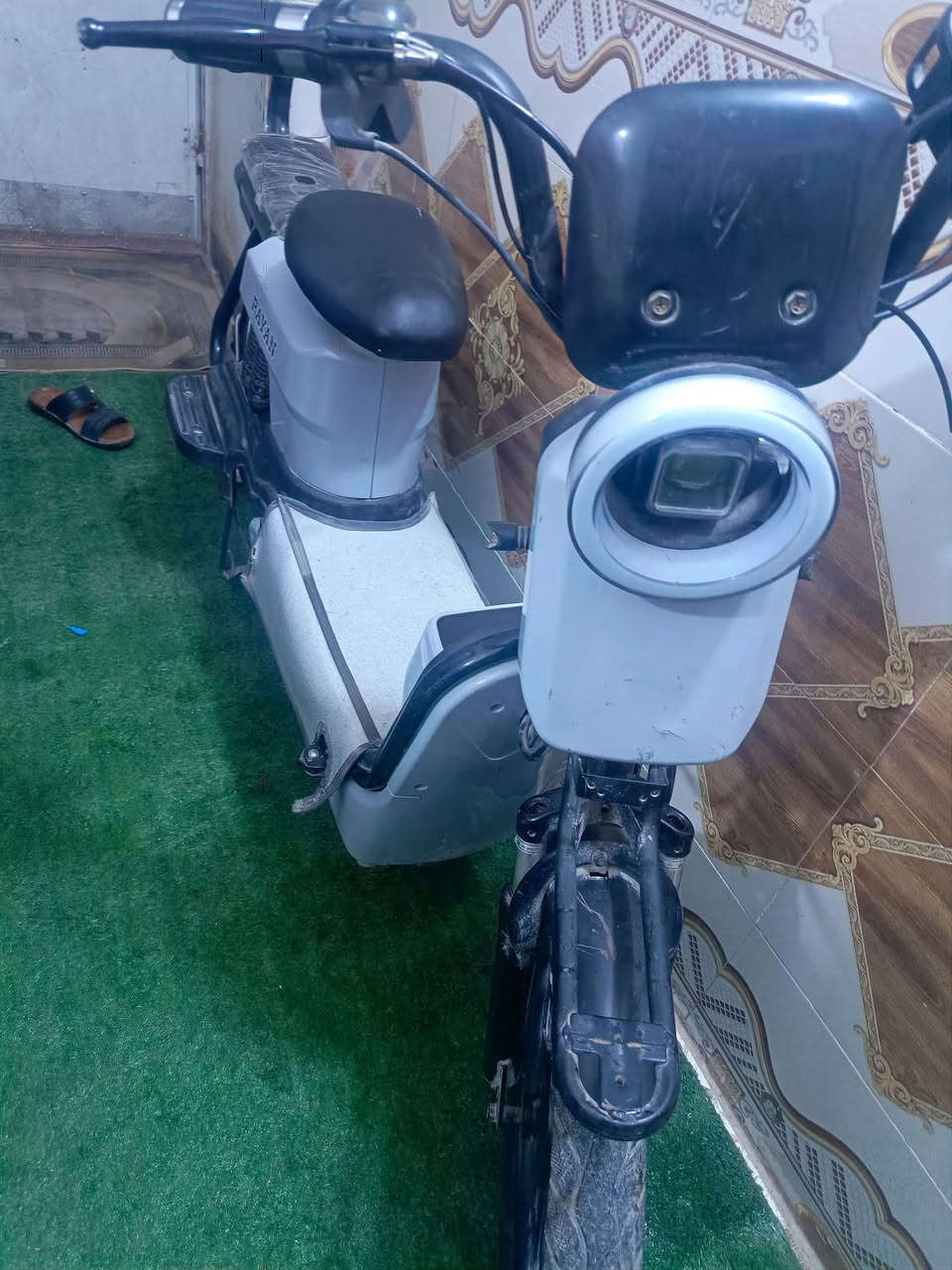 السلام عليكم دراجة شحن للبيع
سعر 300 قفل  دراجة نضيفة وماعايزهة شي


**إذا كنت صاحب هذا الإعلان وتريد حذفه لأي سبب، رجاءا أرسل رسالة إلى الدعم الفني**