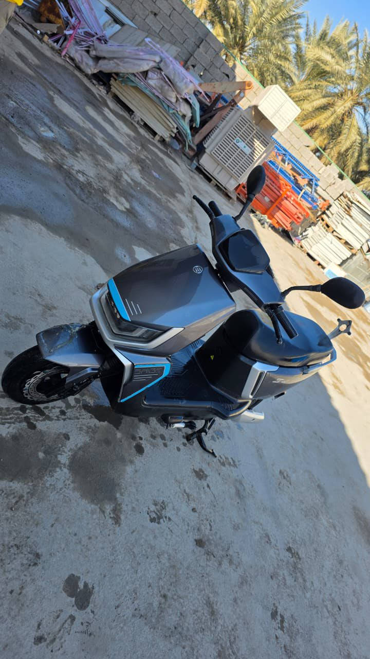 سلام عليكم دراجه شحن للبيع تمشي٧٥كيلو سرعتها ٧٥ سعر ٧٠٠ وبيها مجال بسيط دراجه نظيفه نظام٦باتري
مكلف بنشر 
تواصل واتساب***********
