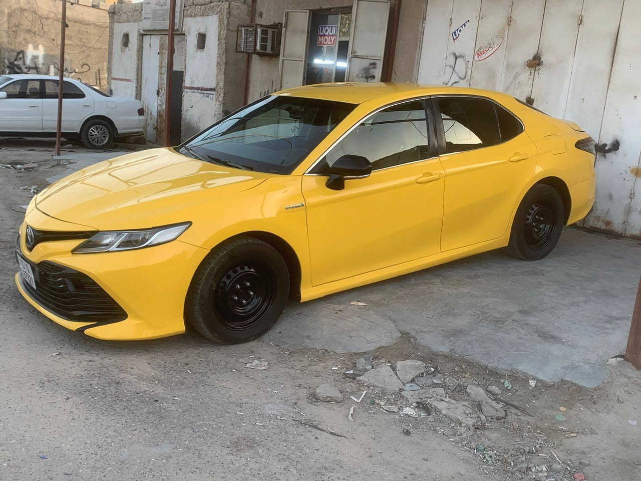 سلام عليكم شباب كامري للبيع بيه ضعف بل بطاريه السعر ٩٠ وبيه مجال مستعجل عل بيعه النوان بصره خور الزبير ***********
