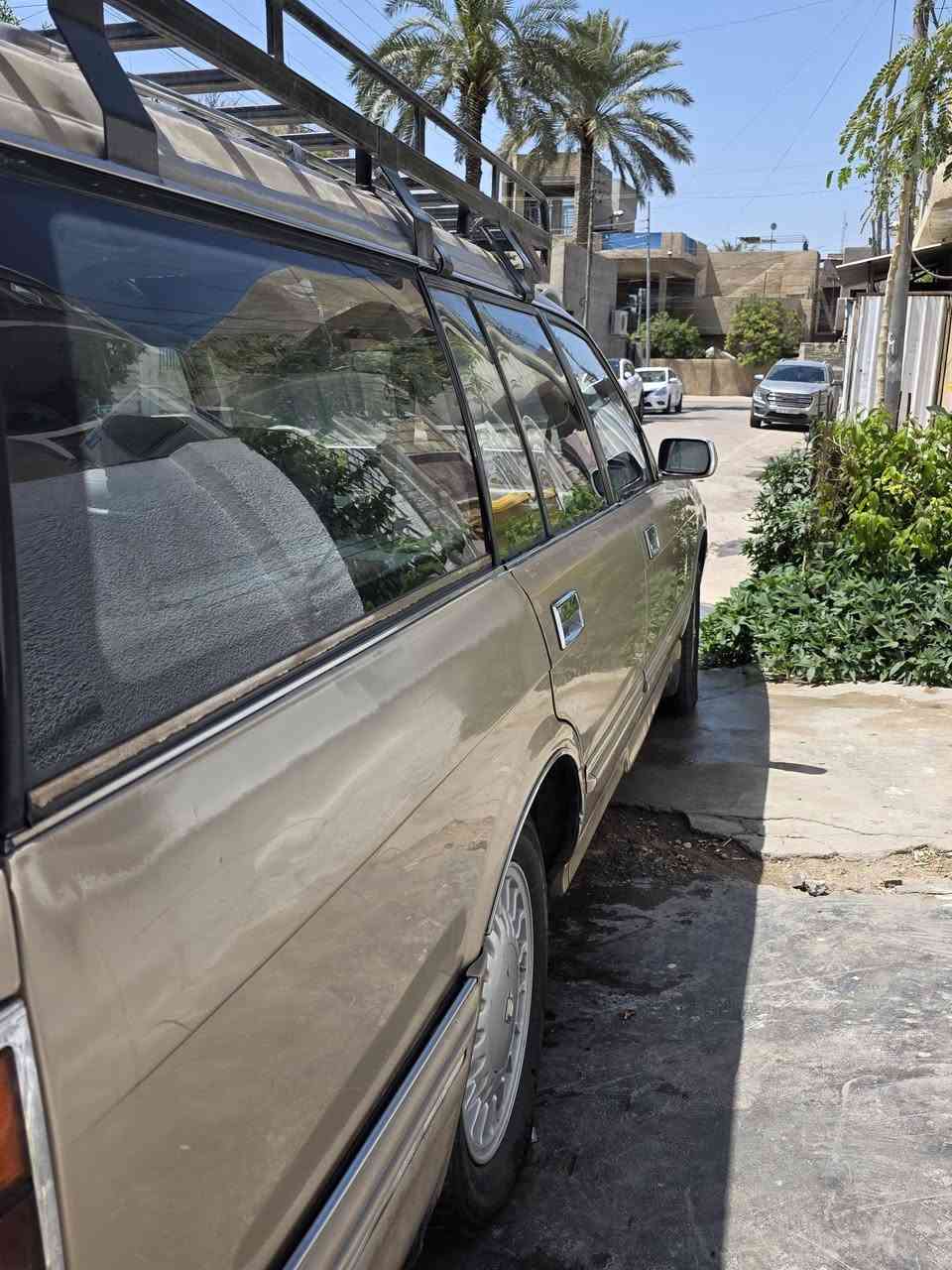 سلام عليكم لبيع سيارة كراون ارنب ستيشن موديل 93 سيارة بانزين غاز رقمة كربلاء سيارة بلادي صبغة سيارة بسمي رقم الهاتف ***********  بغداد منطقة البياع / السعر خاص
