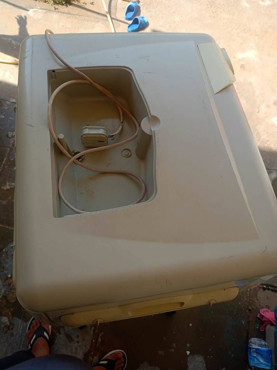 مبرده للبيع نضيفه على الفحص شغاله 3سرع واتر بم شغال ليف نضيف معاها سوبايه ام التاريات مكاني دوانيه حي الضباط *********** السعر 65
