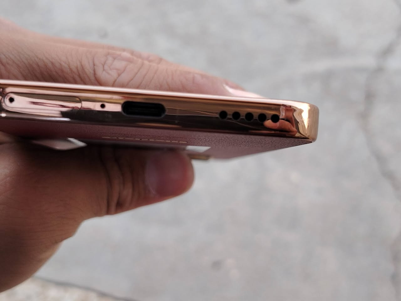 هونر X9d نظيف مستعمل اسبوعين                   سعر 460 الف بي مجال شي بسيط  (مكاني موصل ايسر حي الانتصار)  
***********
