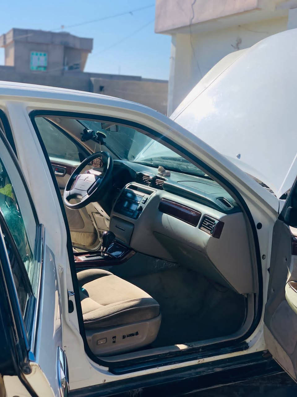 للبيع جنون ملكه ادوات ادوات ادوات
 كير محرك مكفولات محرك ديفور  
 المرغوب  دكمتين  آمري شفط تبريد ثلج كهربائيات كلها شغاله تاير نص عمر صدر أمامي خلفي جدد مشط جديد داخل مكان صلاح الدين  رقم الهاتف ***********فقط بيع المو شراي لايكسر بحلال العالم
