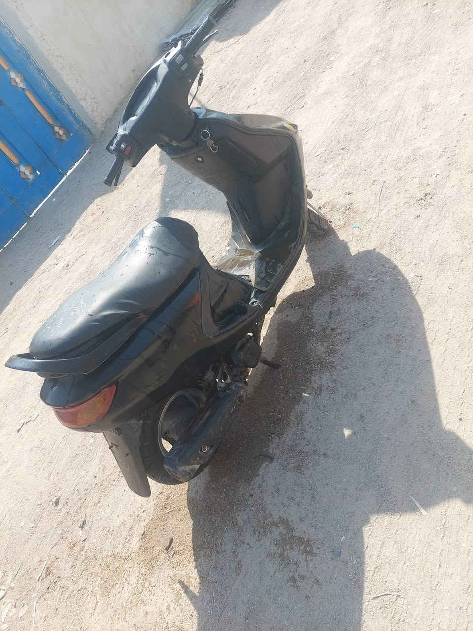 فراشة للبيع دراجه جاهزه كهربائيات كامله مكينه خرسه شلعه ومعدل خير من الله المكان البصره الزبير ***********
