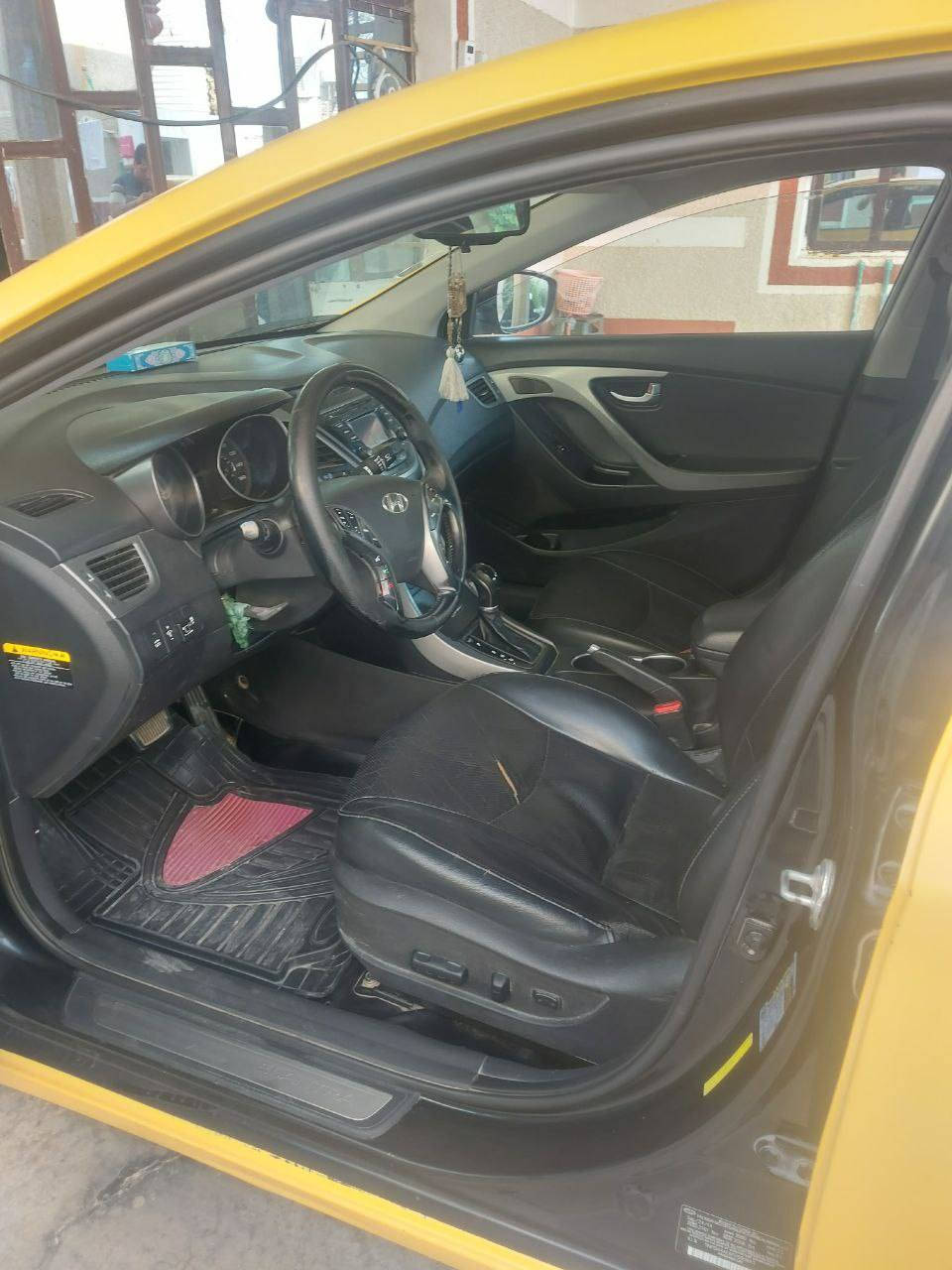 النترا ٢٠١٥ وارد امريكي رقم بغداد ضربتها جاملغ امامي فقط معمر نفسه صوره الحادثة بالمنشور مابيهة ضربة داخل العراق السونار موجود 
مكينة 1800 دوش  تنقص 
ليبل واحد كلشي بيها جديد صدر منظومة غاز جاهزة تبريد شغال لايت زنون
سعرها ١١٢ وبيها مجال لشراي
بالحقيقة احلى من الصور تحويل ثاني يوم 
مكان السياره بغداد - تقاطع النهروان 
***********
