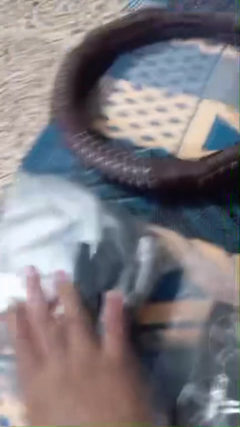 السلام عليكم عندي هايه الشلعه غراض مال سياره


**إذا كنت صاحب هذا الإعلان وتريد حذفه لأي سبب، رجاءا أرسل رسالة إلى الدعم الفني**