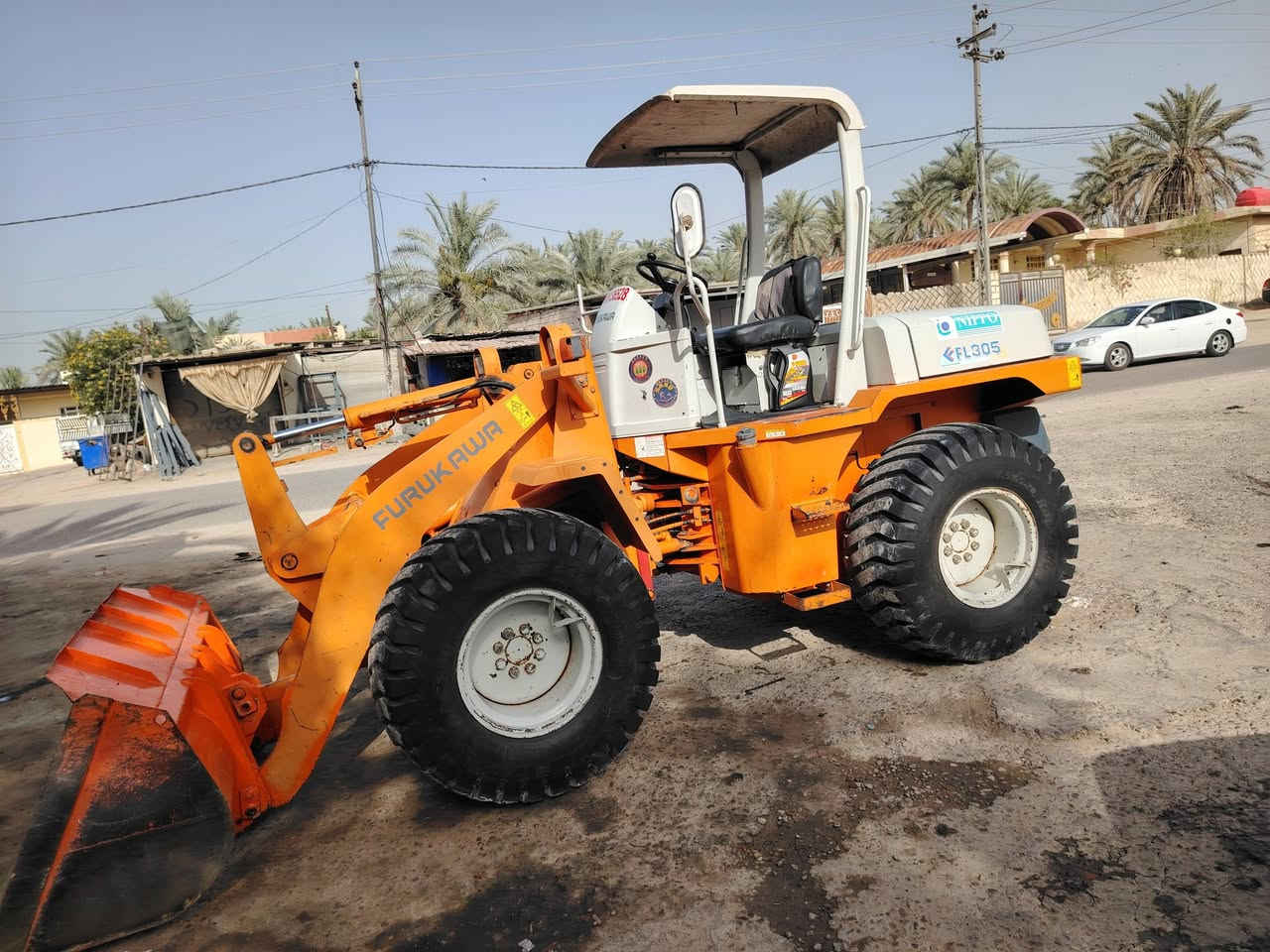 للبيع شفل فوركاوه دخول جديد مكفول حجم ٣٠٥ تخم تاير ماشي ٤٠٠٠ ساعه السعر ٢١٠ للاتصال ***********
