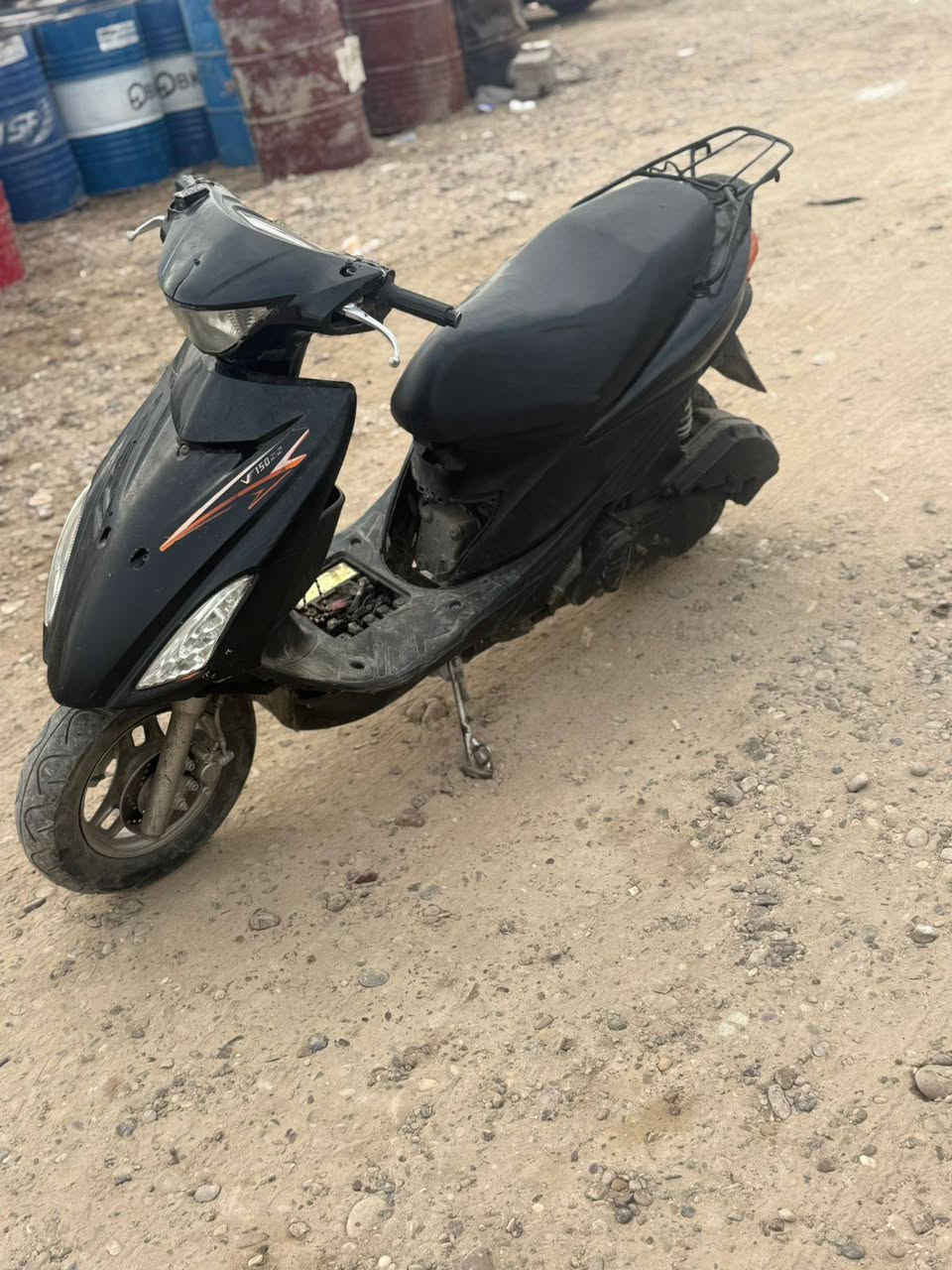 السلام عليكم 
دراجه ادرس ياباني حديث 
الكفر الامامي مبدل مال صيني 
المكينه تبخر
مكان بغداد الدورة
***********
