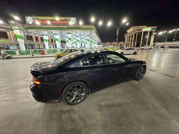 جارجر امريكي 
موديل 16 
sxt 
ماشيه 225000
بدون ايرباك
السياره كلين 
بيه طخه وحده بغداد 
صوره الضربه الحادث موجودة
رقم التواصل : ***********
