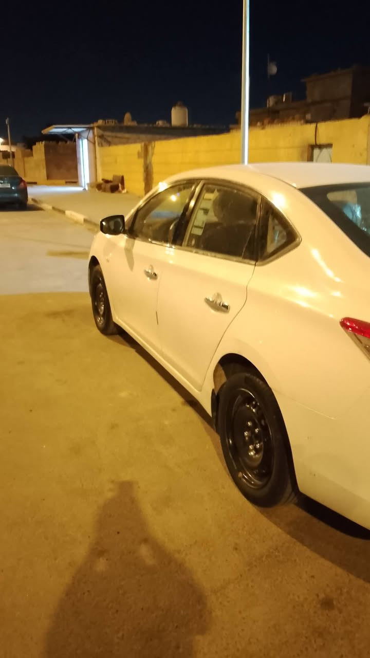 للبيع نيسان سنترا خليجي موديل 2019                             مواصفات.                                                                        تبريد تدفة شغالات مانع انزلاق.     تحكم عداد.   سنويةبسمي.     رقم انكليزي محرك 1600  تخم تاير ماعوزهة شي.            السيارة جديد.  بصمة.           المكان البصرة الزبير.                  السعر.    120.                                                                   الرقم ***********
