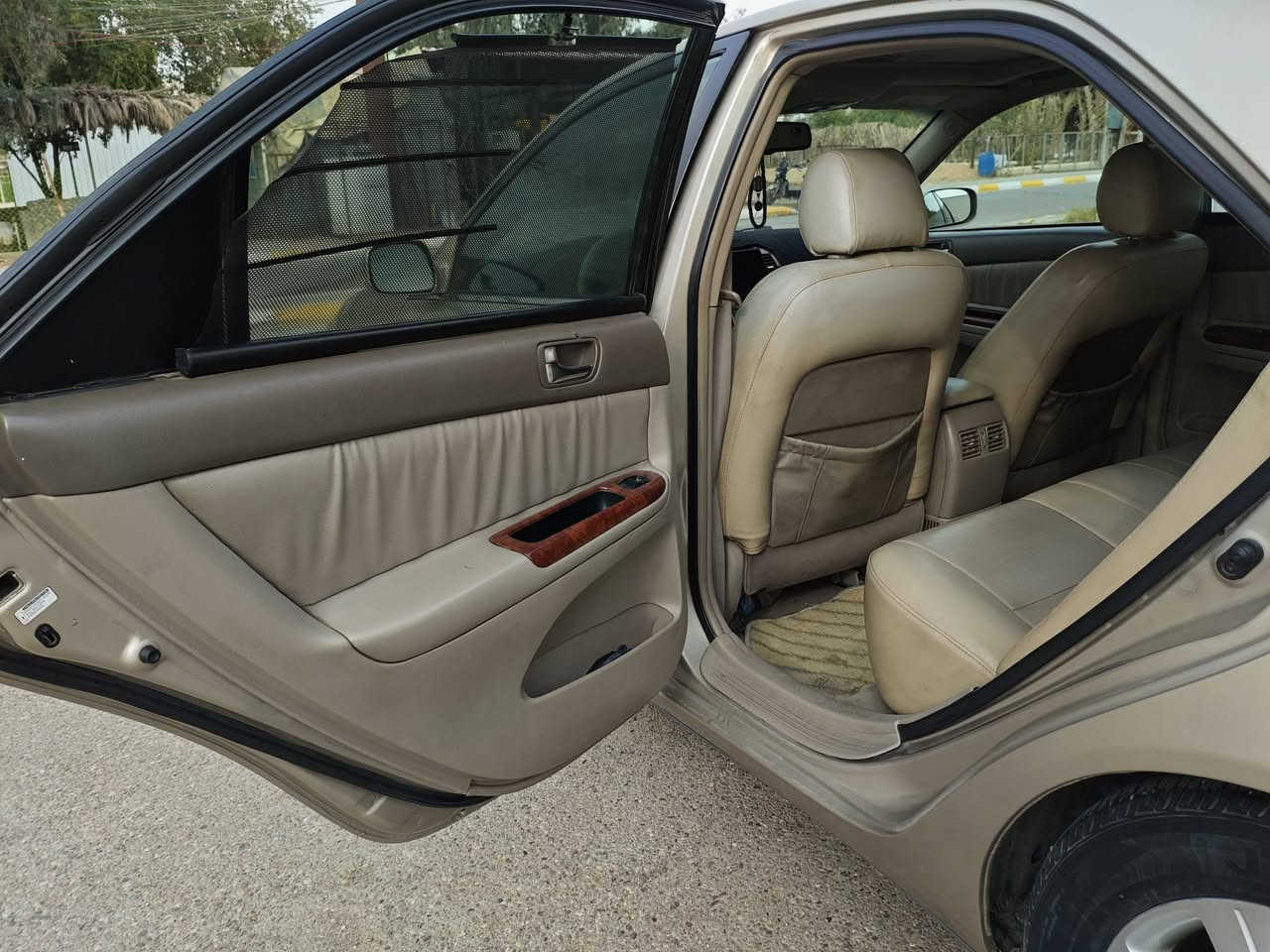 كامري 2006 امريكي محرك 6 فول مواصفات XLE
جهازه مابيها نقص رقم بغداد بأسمي 
مصبوغه حزام بدون معجون 
كير محرك كفاله كهربائيات كلها جاهزه 
تبريد ثلج تدفئه نار سياره كلها جلد كشنات تدفئه وشغالاات 
مكان الانبار الفلوجه سعر 105 بي مجال 
‏‪0777 934 9286‬‏
***********
