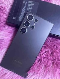 الترا٢٤ اس • ٢٥٦ • مراوس ايفون١٥بروماكس