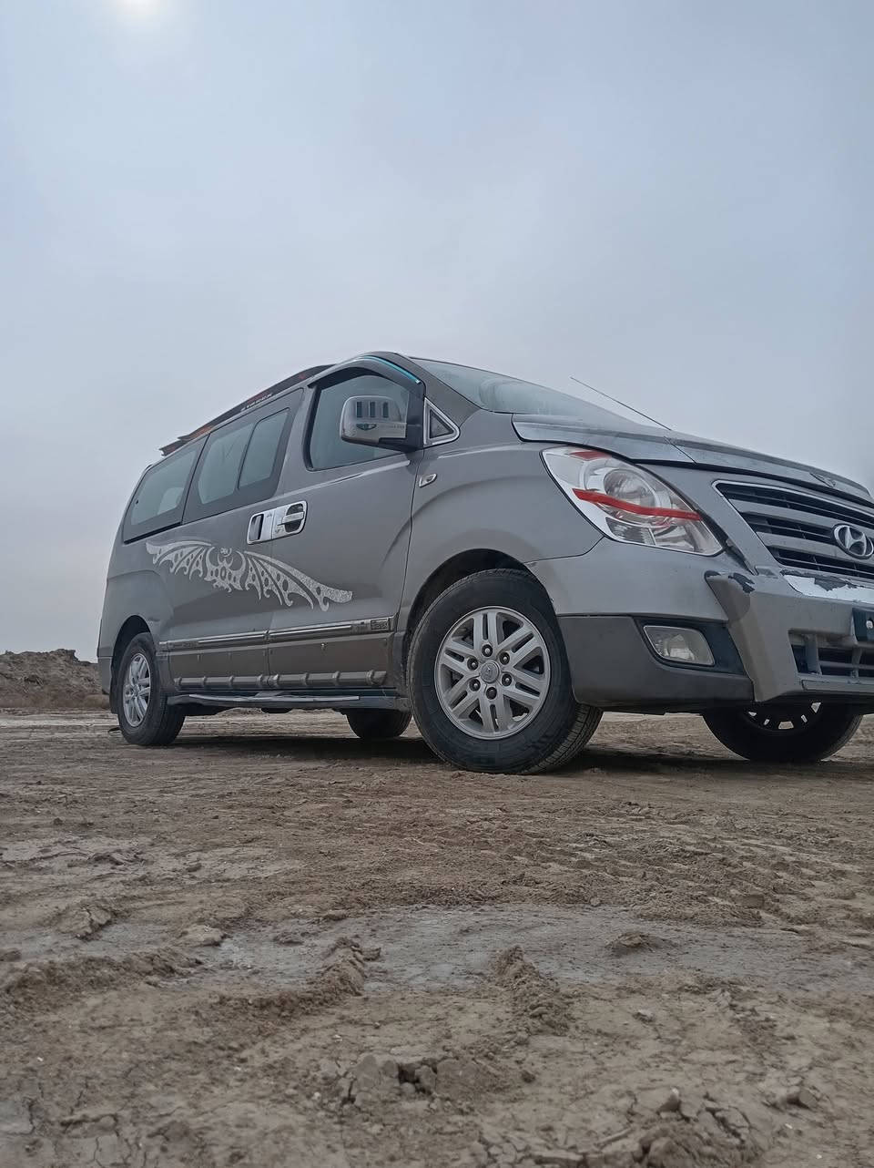 السلام عليكم سيارة ستاركس مسكر مديل 14 سيارة جاهزة مكينه حداديه تخم تاير سيارة جاهزة  رقم بغداد مشروع وطني سيارة جاهزة اسفسار عل رقم مكاني سماوة ***********
