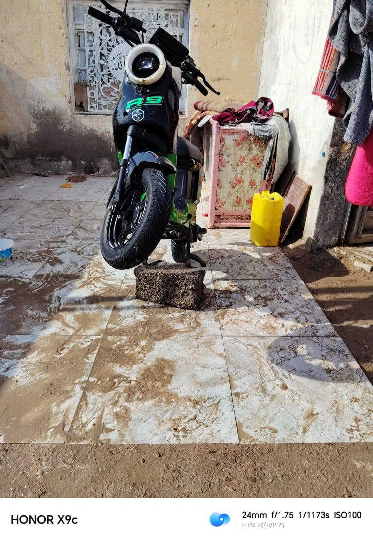 سلام عليكم دراجه للبيع السعر 350 وبيه مجال قليل المكان الهارثه ***********
