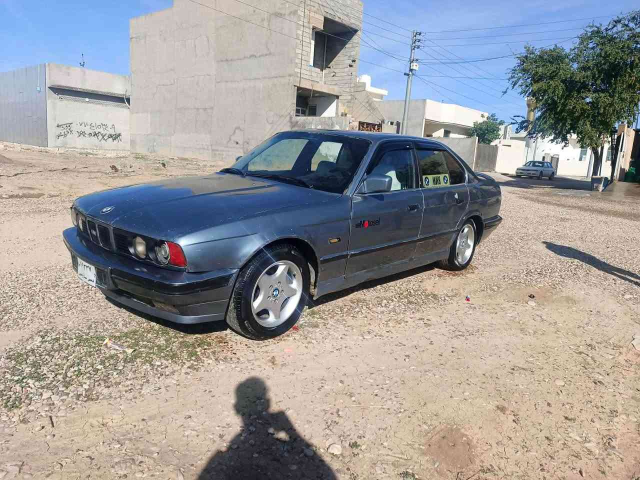 بسم لله الرحمان الرحيم 🌹🌹
‏(BMW)🌹
2جام كاره با🌹
پاتري تازه 🌹
گاردني تازه 🌹
پلاكي تازه🌹
گه رمي به شه رت 🌹
سه نه وي (سه لاحه دين )🌹
ره قه مي عه سلي پيوه يه🌹
مه كينه (525)🌹فه ل
موديلي (١٩٨٩)🌹 کراوە بە ٩٣
لايت ئه لقه 🌹
زينون🌹
سه ياره كه ده عموو ليدراوي به شه رت 🌹
سعري ٢٧ وه ره قه و مه جاليكي 🌹برايانه 🌹
***********واتسابي له سه ره 🌹
🌹*********** السليمانية, العراق
