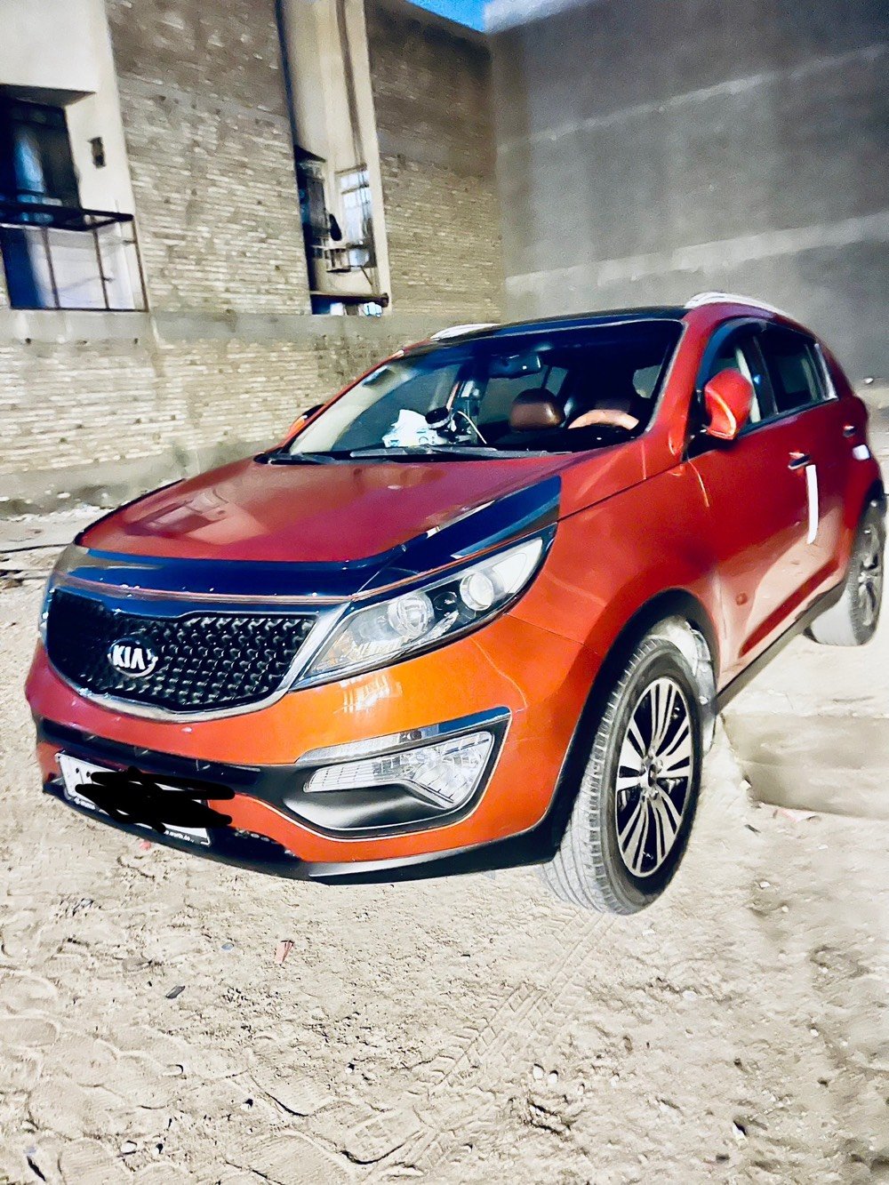 سبورتج خليجي محرك دوش 2000 موديل 2015 مكفول من الصبغ والتبديل الصور والسونار منشور رقم بغداد باسمي مكانها البياع بنورما مري شفط واشارة بالمري شاشة كامرة تحكم ستيرن حساس خلفي هزة جديدة وين متريد حول مشروع وطني