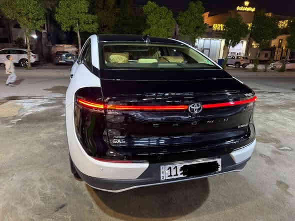 السلام عليكم 
كراون ماجيستا 2023 خليجي
وكالة شركة ساز SAS 
صيانتها مجانية بشركة ساز بالاضافة الى تبديل دهن مجاني 
السيارة نظيفة جداً بدون اي شخط ولا ضرر وعليها تغليف PPF 
اللوحة: بغداد
عداد المسافة: 15 الف
المكينة :2400 تيربو+ هايبرد مكينة الماجستا
مواصفات:
-داتا شو
-ابواب شفط 
-صندوق كهرباء 
-ويل ٢١ تايرات الشركة
-خمس كامرات
-بانوراما
-رادار امامي +جانبي
-حساسات 360 درجة
-كشن  ذاكرة خزن ميموري
-كشنات تدفئة تبريد
-ستيرن تدفئة
-توقف ذاتي 
-مانع تصادم
-شبه قيادة ذاتية
‏- P اوتو 
-مري قلاب
‏-4x4فور ويل
-لايت اربع عدسات
-حساس مقاعد خلفية 

واكو هواية بعد مواصفات الماجستا المعروفة
الاتصال على الرقم ***********
