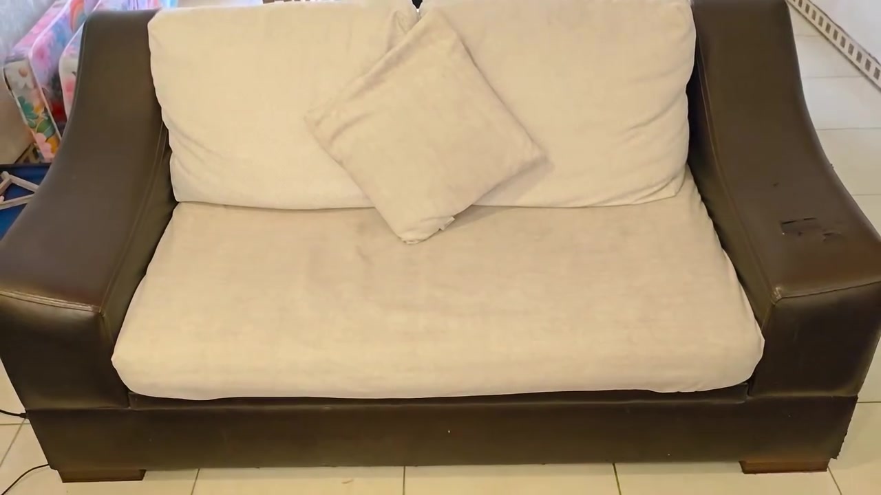 طخم قنفات زاوية مستعمل نظيف .. اربيل .. للاستفسار الاتصال على الرقم ***********
