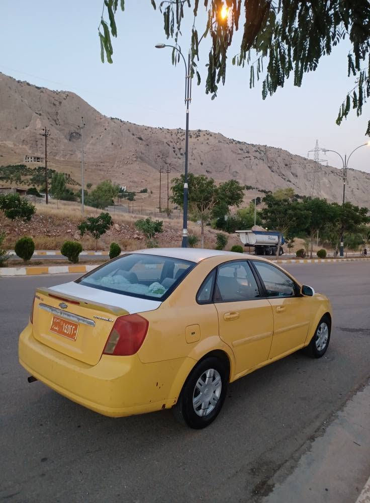 ئۆپترا مۆدیل ۲۰۱۲ تۆماتیك تەبریت ساردو گەرم بەشەرت ماشەڵا تەبریتی وەك سەلاجە وایە ڕەقەم جنوبە سەنەوی عەسڵی خۆی لەگەڵە بەشەرتی ئەوەلیاتو حاسیبە بەوشەرتە بێ کێشەبێ بۆ مەفرەزەو سەیتەرە هەرچوار تایەی تازەیە هیچ دەعمو لێ دراوی نیە بێ تەقەو ڕەقەیە بێ بۆیاخ هه مو گیانی لەسەر دەقی شەریکە ماوەتەوە گێڕو مەکینەی بەشەرتی فیتەر یەك دینار مەسروفی تیا نیە ماڵی دۆستە نرخی ۳۳ گەڵاو کەمێك مەجال ***********/*********** دار بنديهكان, السليمانية

