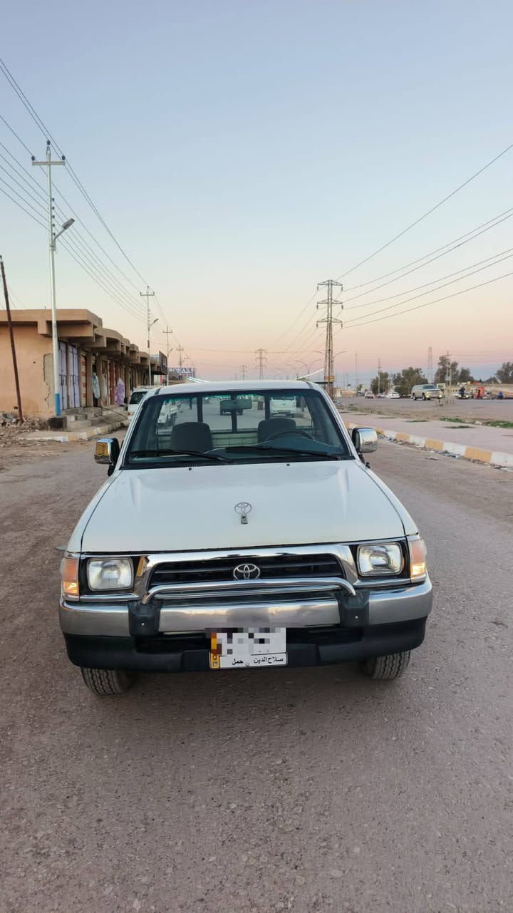 تيوتا موديل 1998رقم ديالى الماني مكفوله  كير محرك ع شركه اكسل مكفول تدفئه وتبريد تخم تاير جديد ما تصرف عليه دينار  مكاني ديالى ***********
