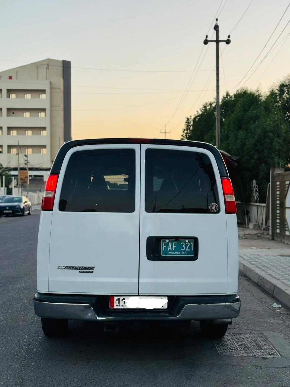 السلام عليكم للبيع فان سفانه موديل ( 2019 )
السيارة جاهزة مكينة 6100 كير 1000 حدادية تبريد
طخم تاير برجستن لاصلي  ويل كب  باب سلايت السيارة حادثهة الباب الخلفي فقط ما مشتغلة على خط ابد رقم بغداد الدولي بسمي السعر ( 240 ) وبيهة مجال قليل الشراي 
العنوان البصرة لاستفسار ***********
