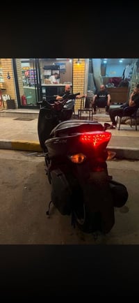حبايب الدراجه خير من اللّٰه بس مستعجل عله بيعتها بس الكشر تعبان وموضوح...