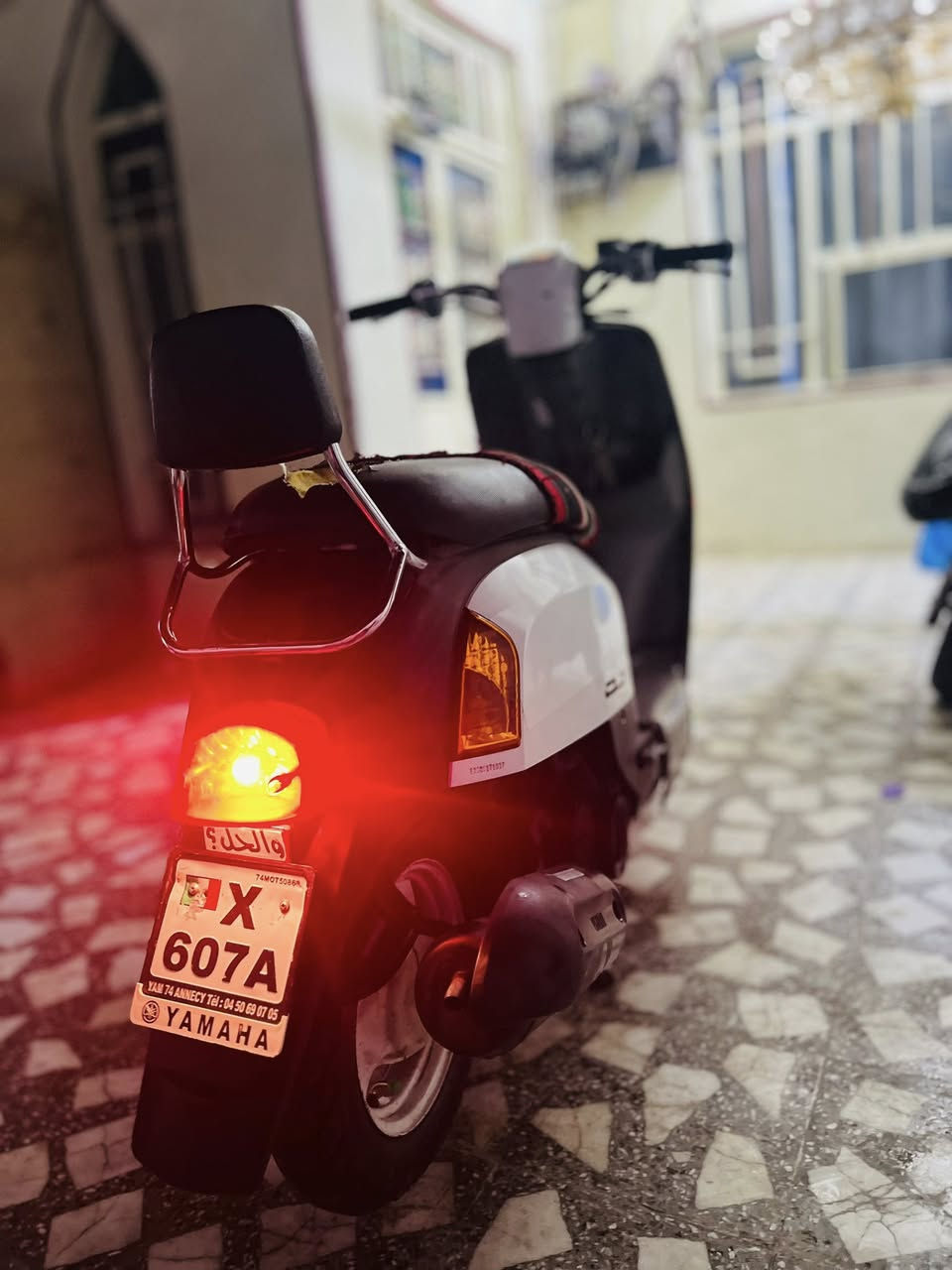 سلام عليكم دراجه بوليس البيع كفاله عامه مال حاويه الدراجه كلشي مناقص بيه وبرغي ممفتووح بيه السعر 850وبيه مجال ومكاني نجف 
رقمي***********
