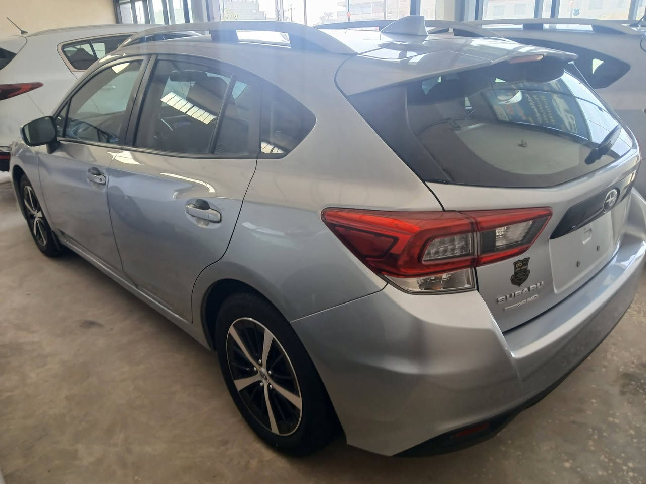 السلام عليكم 
سيبارو امبريزا 
فنه PREMIUM 
موديل 2023
تدفئه كشنات 
فتحه سقف
بصمه 
ويل كب
مثبت سرعه 
والمزيد من المواصفات 
السعر 135 مرقم ديالى 
للاستفسار الاتصال على الرقم 
***********
